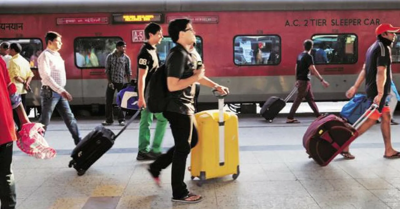 This Is What the Railways Is Doing To Prevent Thefts On Rajdhani, Shatabdi Trains!