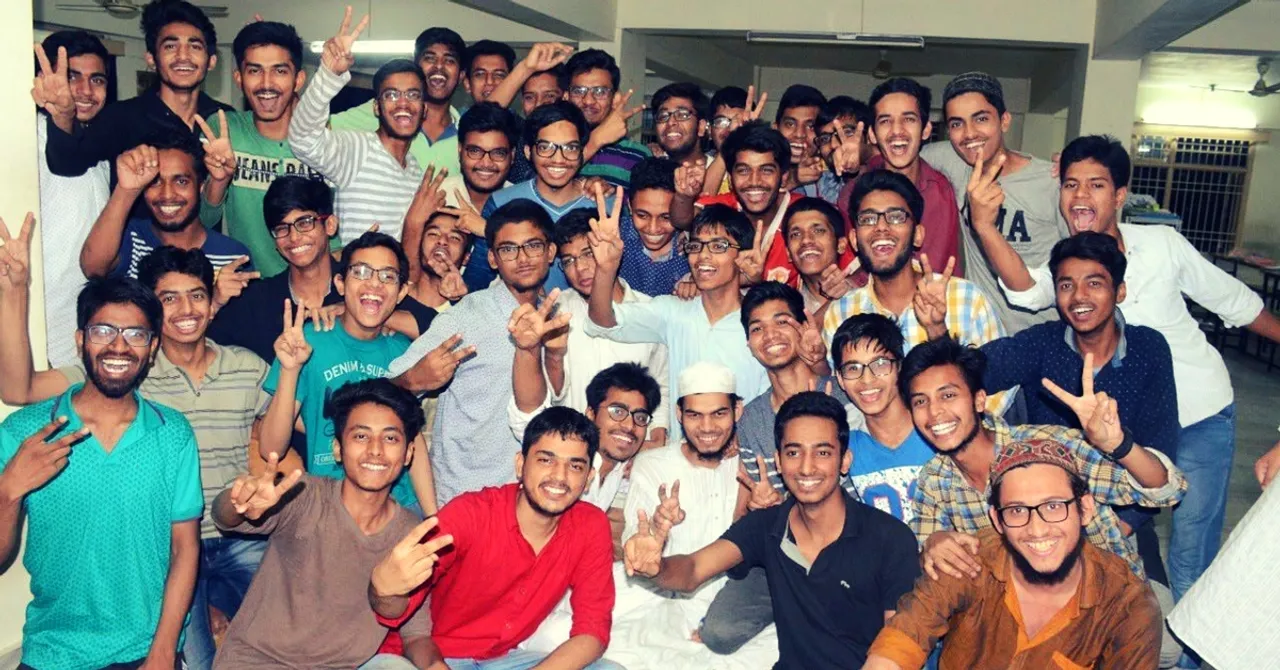 This Muslim Cleric's Initiative Helped 137 Underprivileged Students Crack JEE