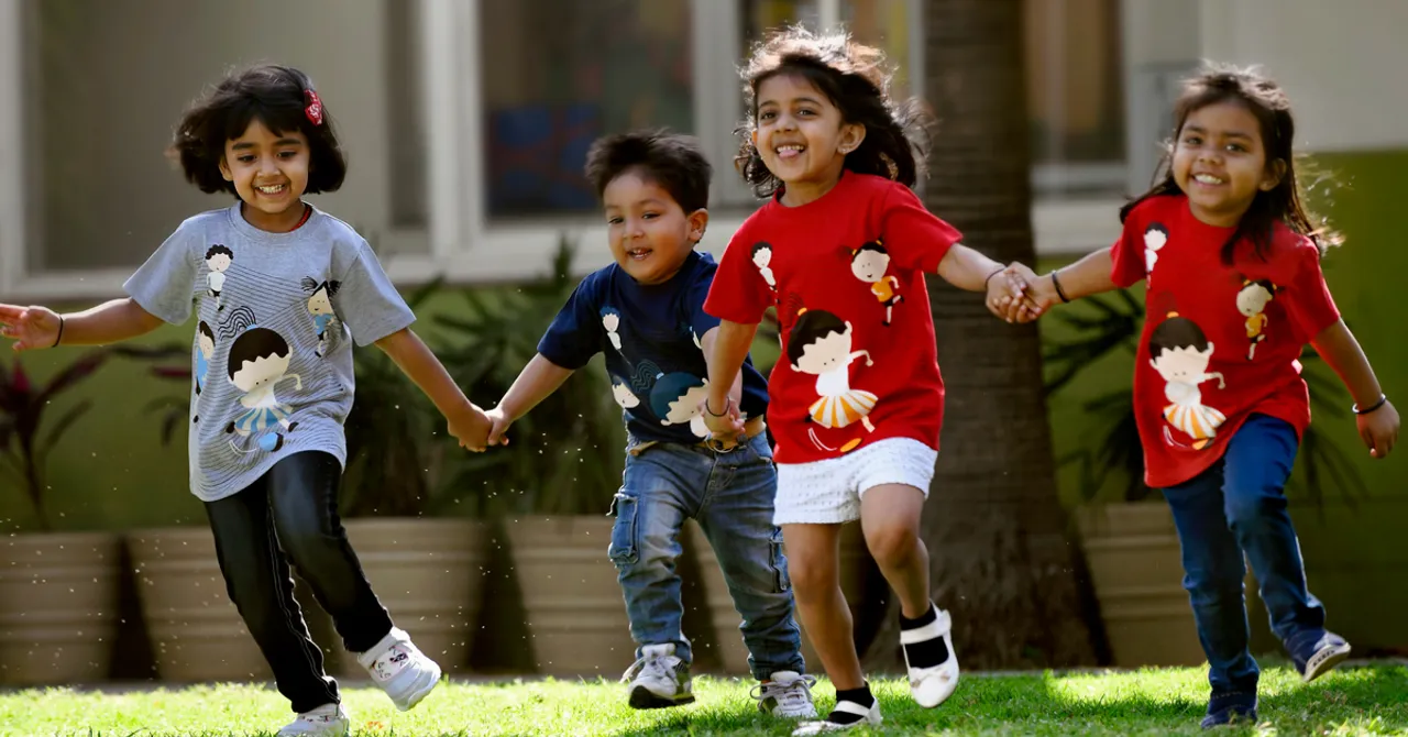 Girls Can Wear Blue & Boys Pink: Delhi Moms Urge Gender Neutrality in Raising Kids!