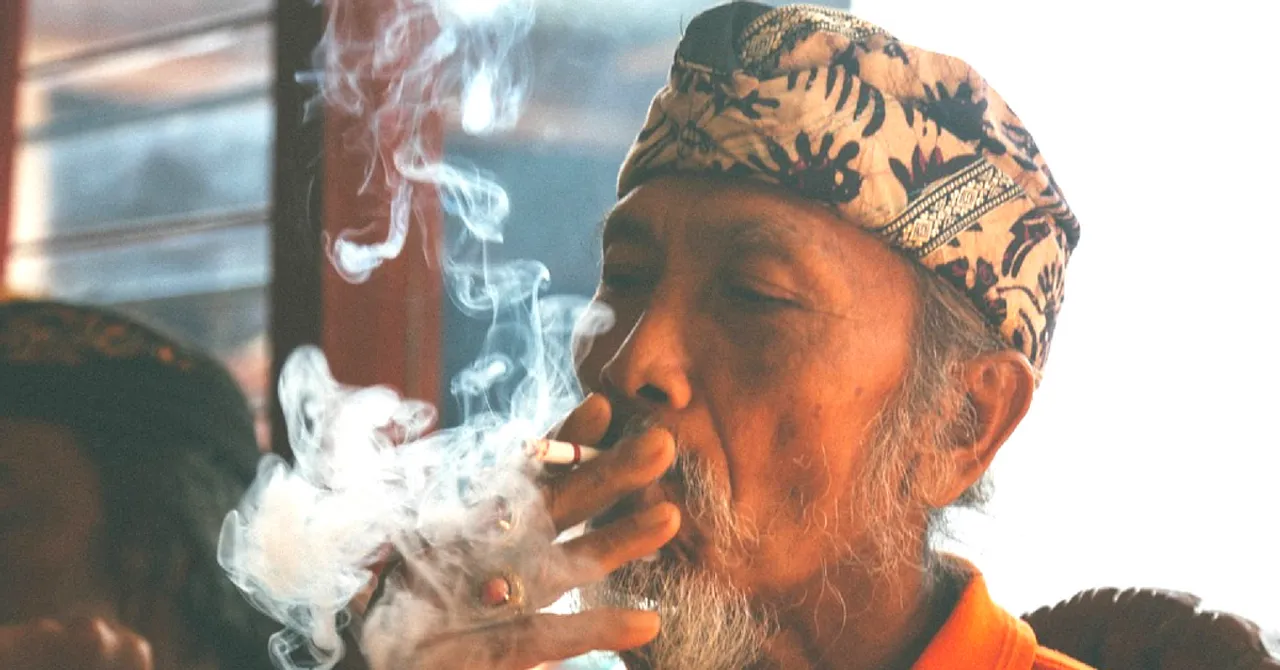 BBMP's New Order Set To Make Smoking A Lot Harder at Bengaluru Pubs, Restaurants!