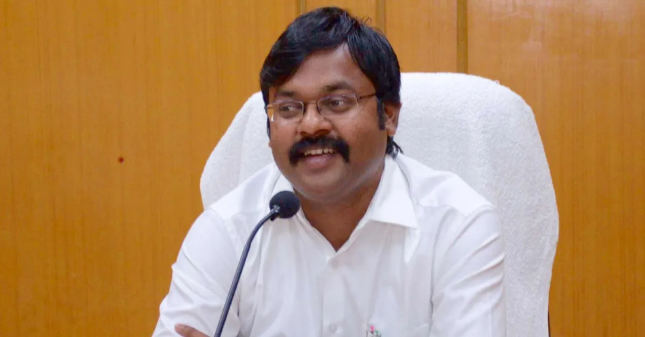 Meet Coimbatore's Youngest Commissioner, a Doctor-Turned-IAS with a Unique 'Plan B' Idea