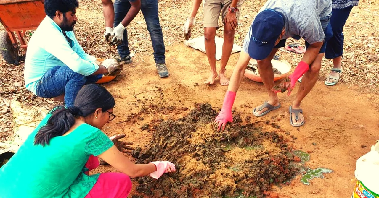 Bokashi Balls & Jaggery: B'luru Residents Use Unique Japanese Idea to Clean Lake!