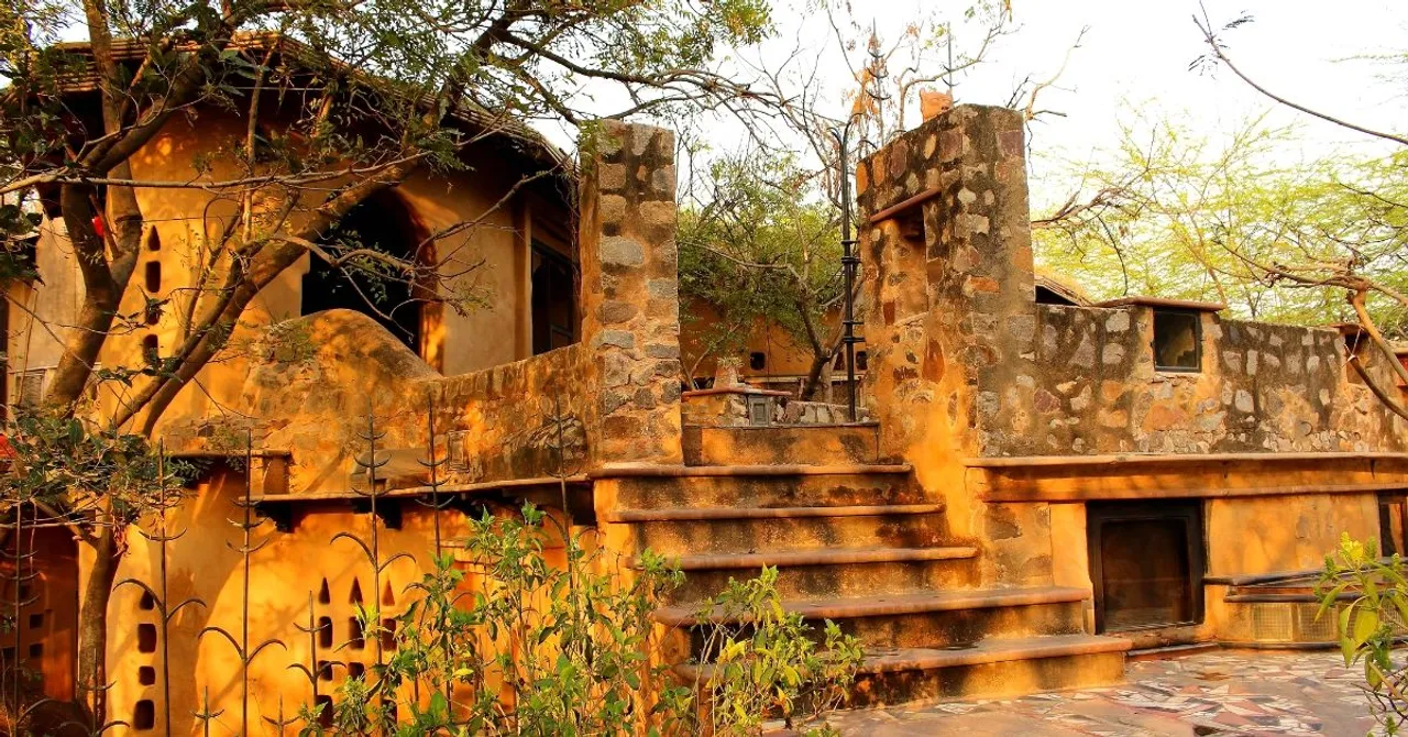 Made of Mud & Bamboocrete: Architect's 100% Recyclable House Beats the Heat!