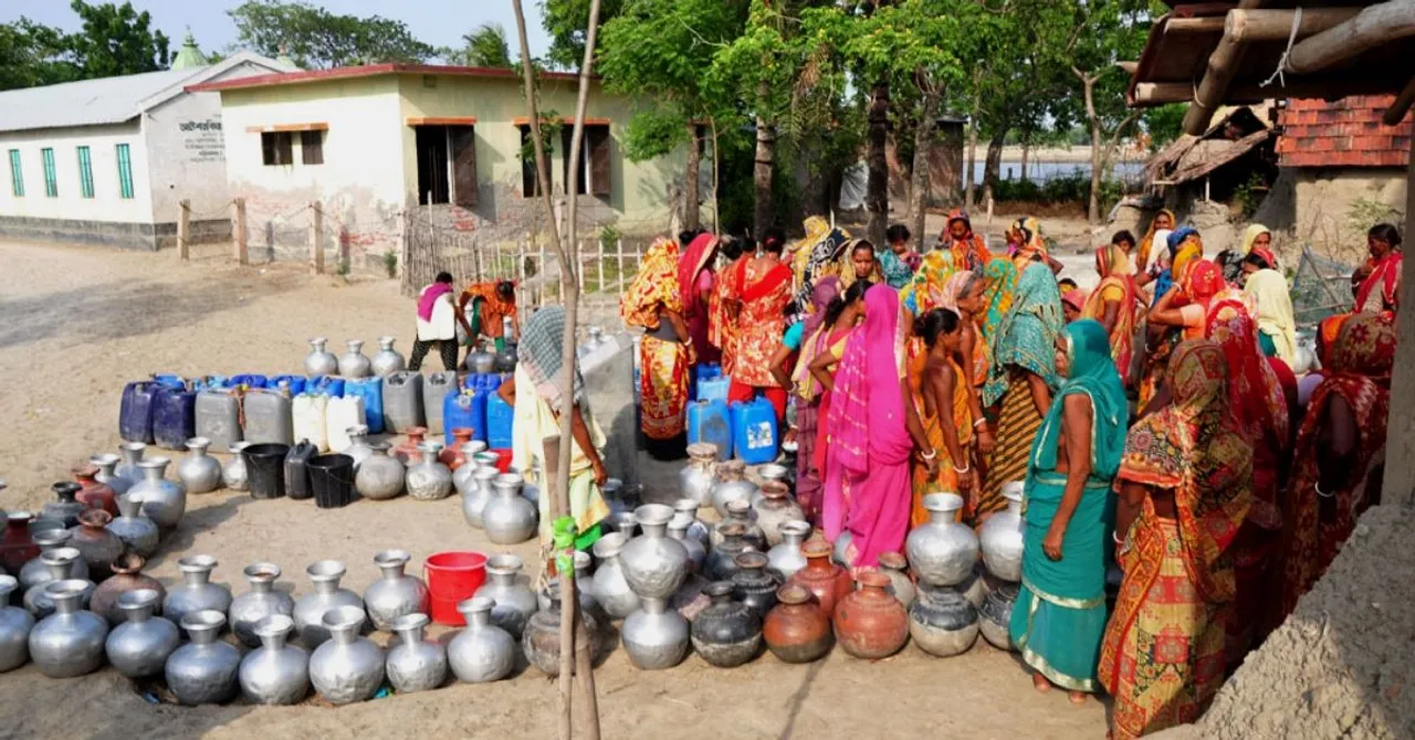 In Parched Bundelkhand, Army of 735 'Water' Women Breathe Life into 150 Villages!