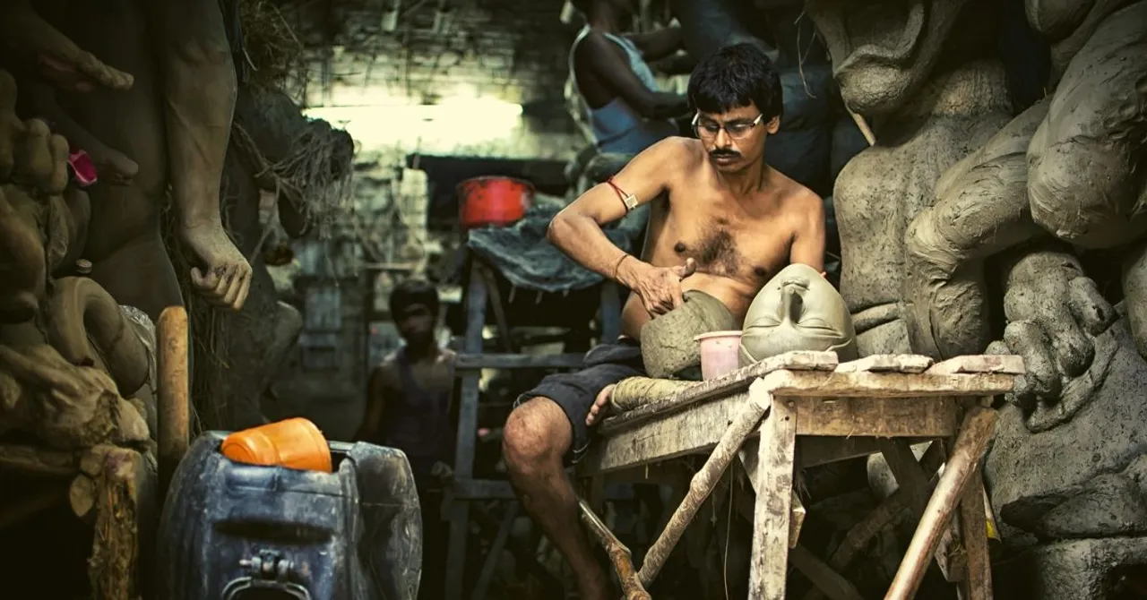 Kumortuli: Straw, Tamarind & 130-YO Tradition Brings These Kolkata Statues to Life