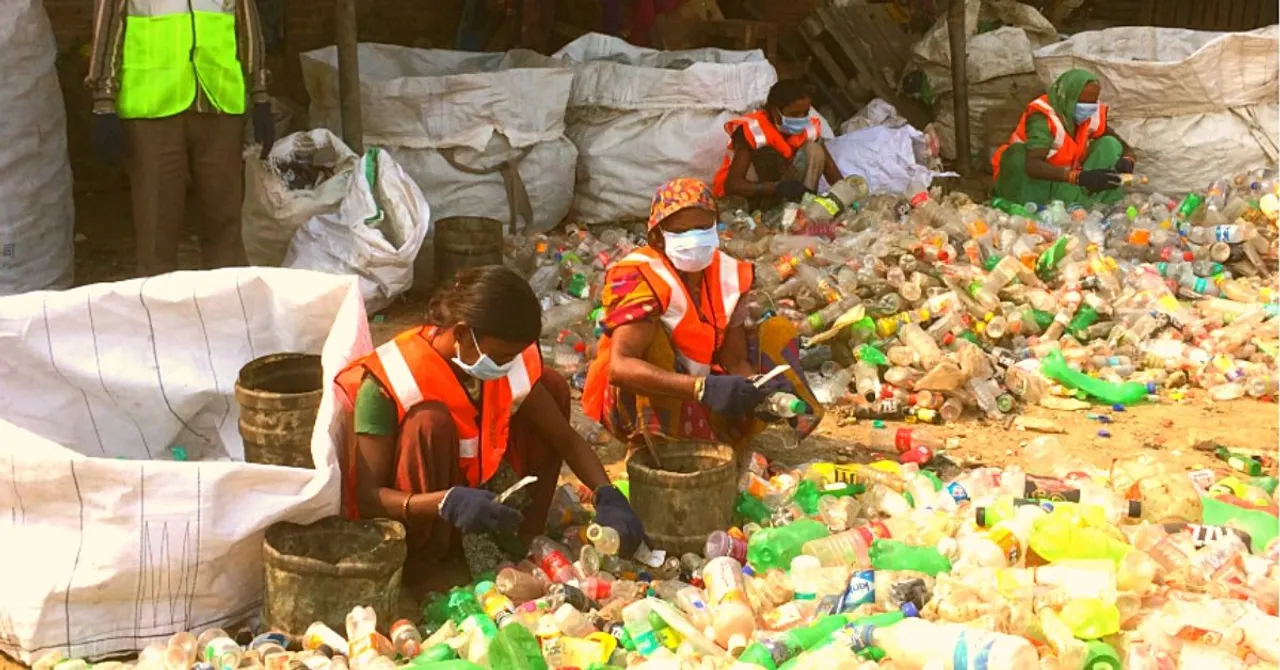 Give Plastic Waste, Get Free Meal: Chhattisgarh Gets India's 1st 'Garbage Café' For Ragpickers