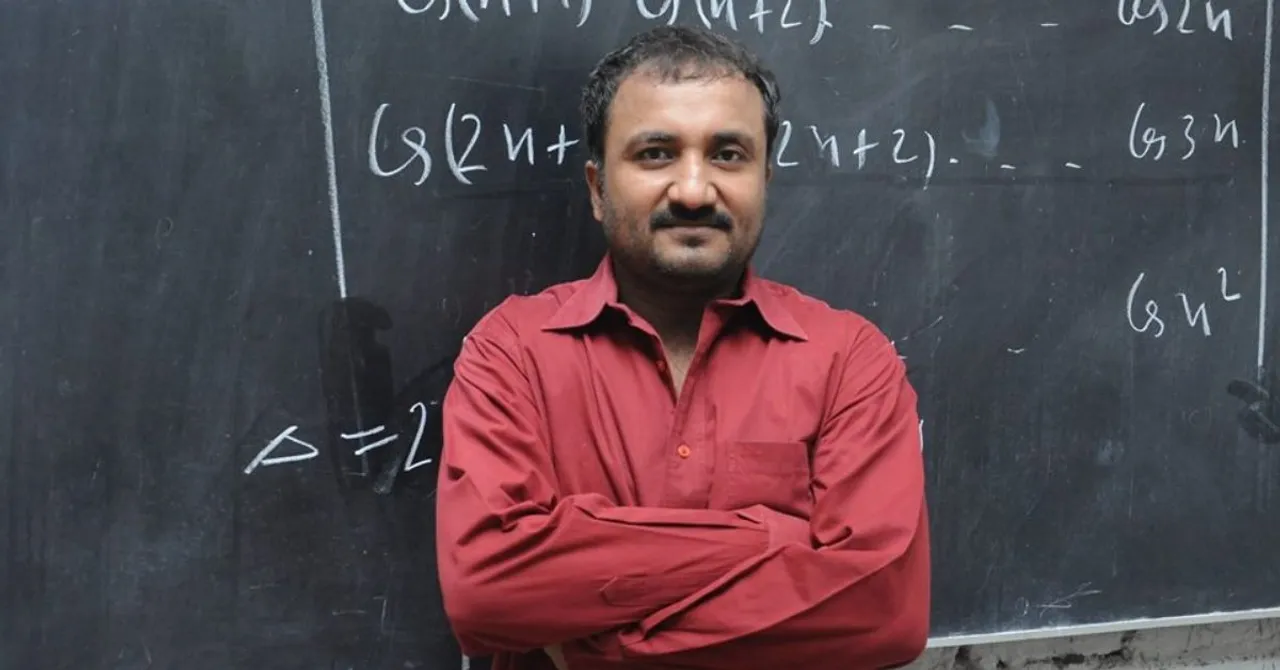 Chaiwalla to Doctor: 5 Teachers Providing Free JEE/NEET Coaching to Needy Students