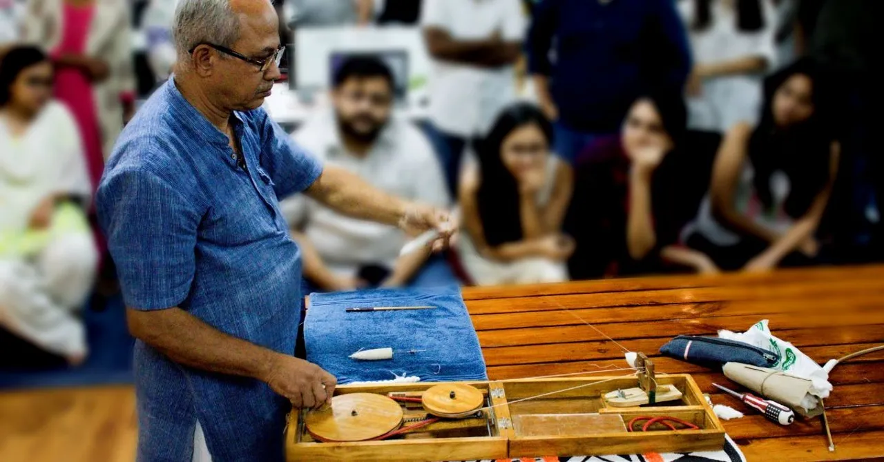 This 62-YO Puneri Will Teach You How To Make Your Own Clothes, One Spin At a Time!