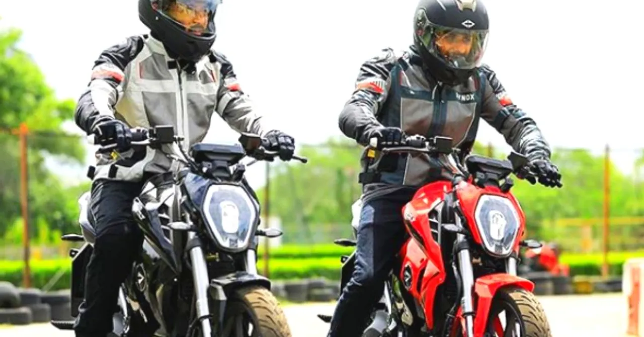 150 Km on 1 Charge: Meet Revolt RV400, India's First AI-Enabled Electric Motorcycle