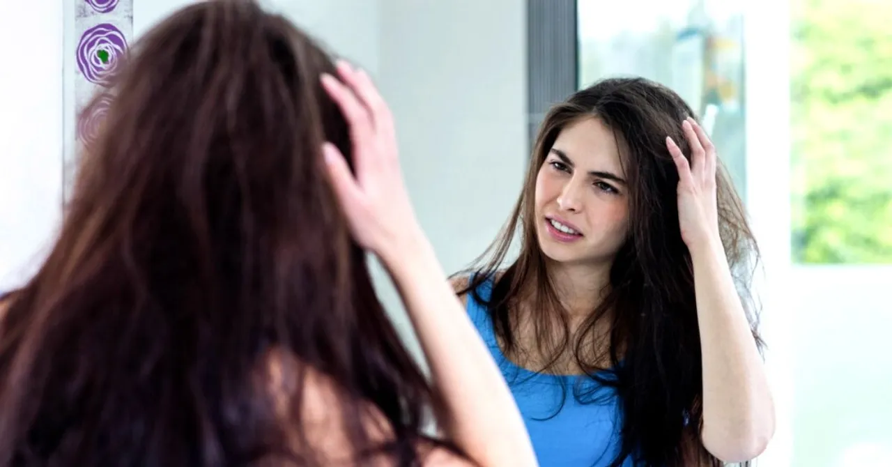 Frizzy Hair Coming in the Way of Your Gorgeous Look? Here's How to Control It Naturally
