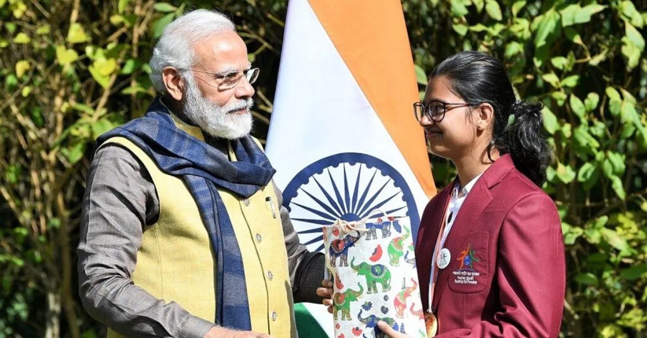 Clothes That Repel Mosquitoes! 16-YO Girl's Low-Cost Solution Wins Bal Puraskar