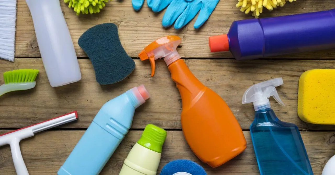Top 5 Toxic Cleaning Products; And What You Can Replace Them With