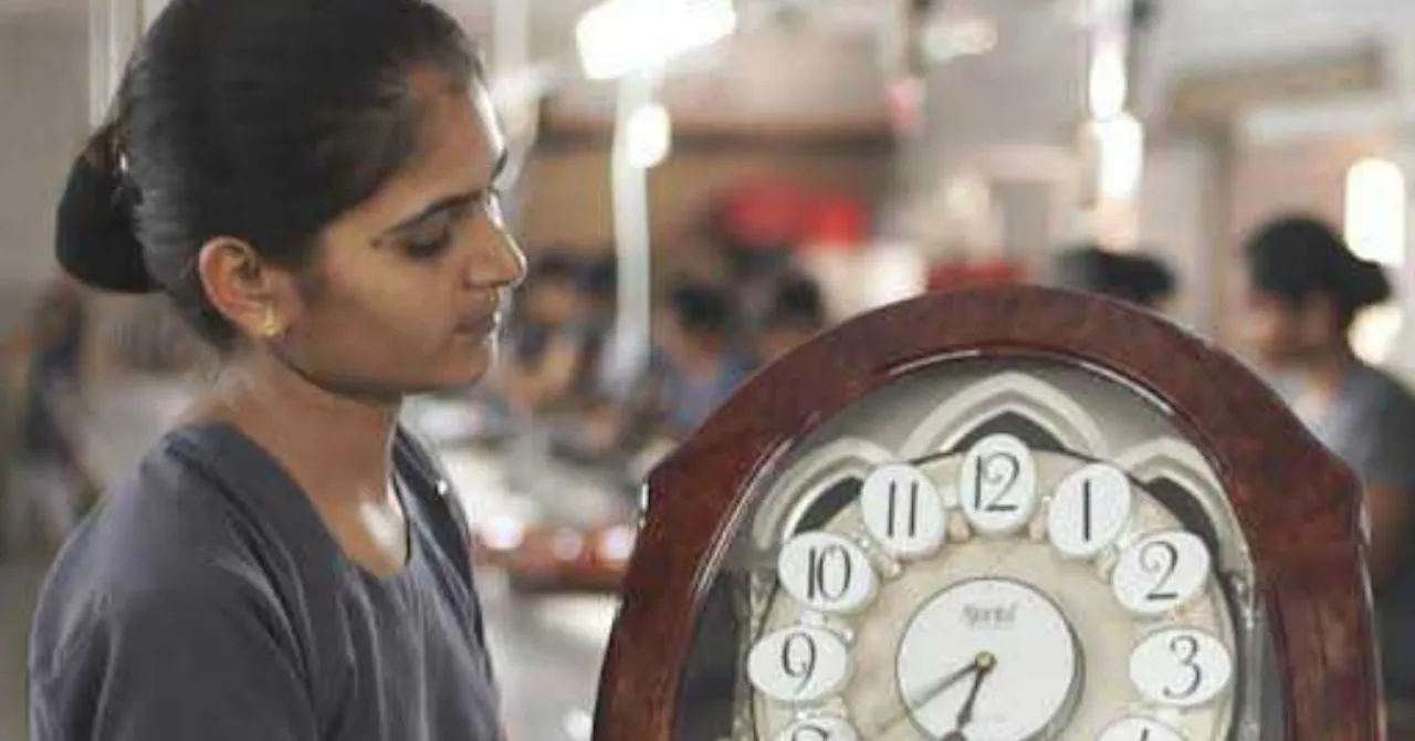 Gujarat Teacher Beats The Odds, Creates World's Largest Manufacturer of Wall Clocks