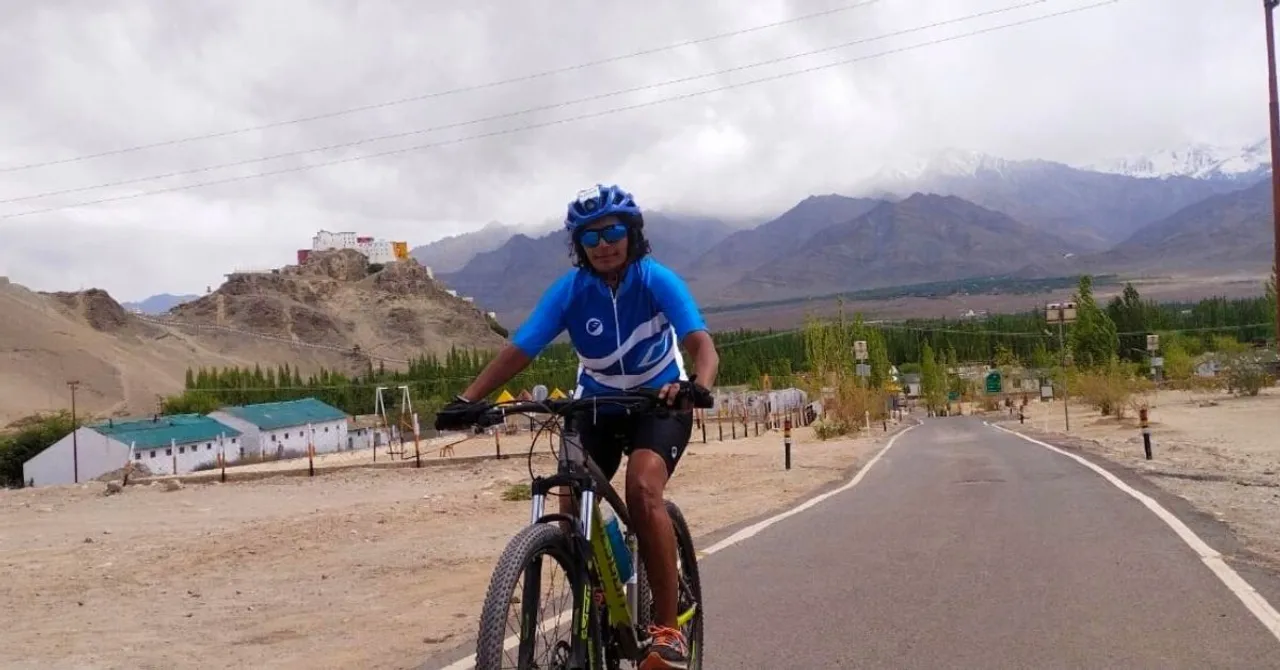 At 45, I Went on A Record-Breaking 55-Hour Cycling Ride from Leh to Manali