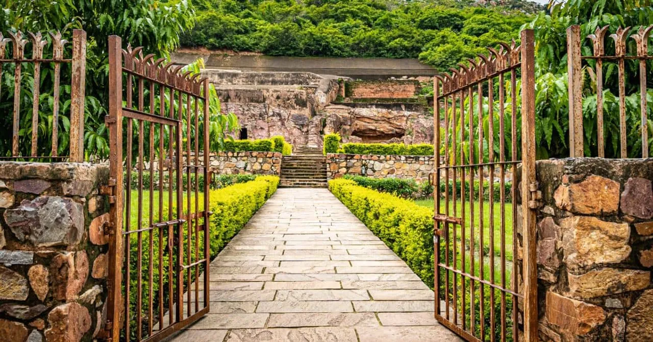 Looking for Travel Adventures? Here are 5 of India’s Most Mysterious Caves
