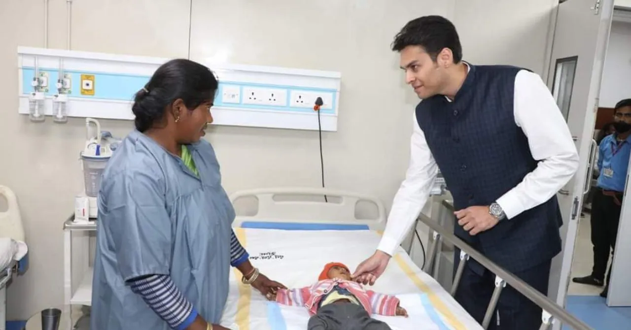 What If Each Indian Could Sponsor Nutrition For 1 Malnourished Child? IAS Officer Makes it Possible