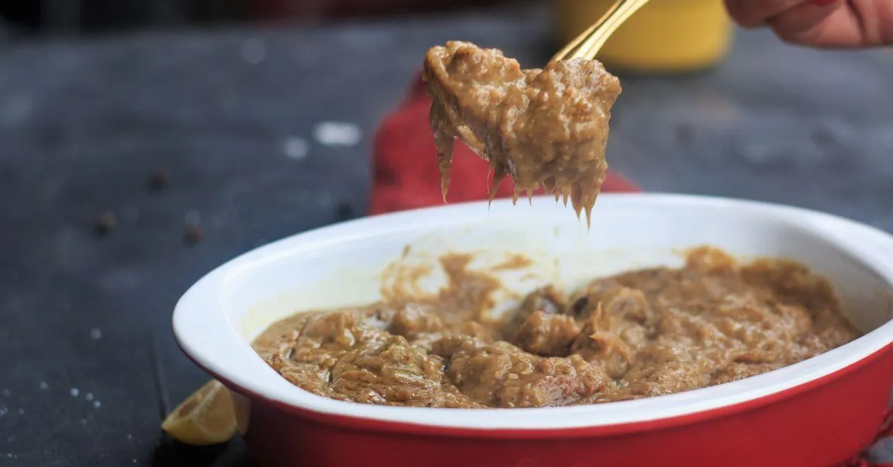 Beyond Biryani: 8 Must-Try Local Delicacies in Hyderabad & Where To Find Them