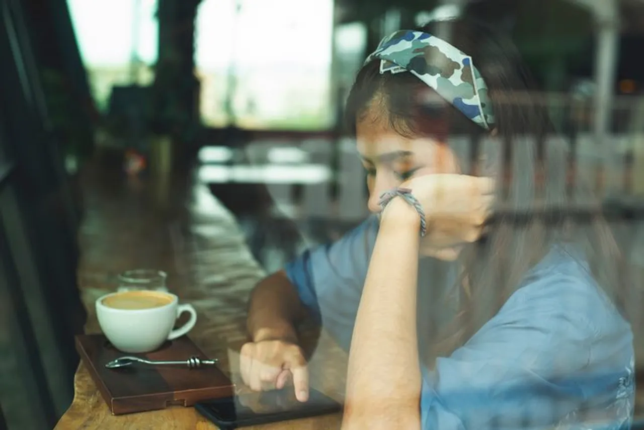 ‘What If My Parents See?’: How 2 Women Are Bravely Fighting Cyberbullying & Online Trolling