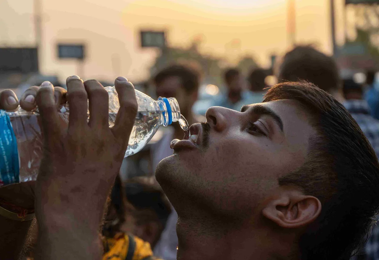 Are Packaged Water Bottles Really Safe? FSSAI’s New ‘High-Risk’ Label Explained