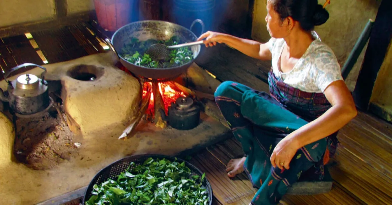Assam’s Indigenous Tribes Were Brewing Tea Much Before the British ‘Introduced’ It to India