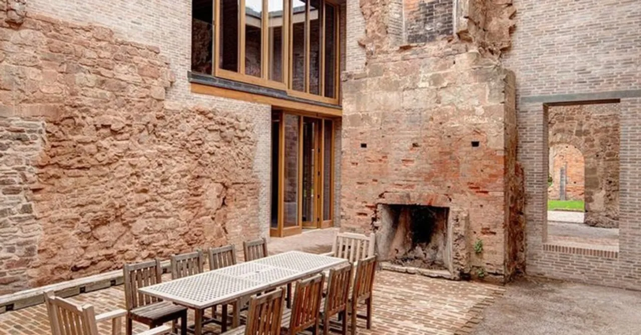 Why More People Are Replacing Cement with Lime Plaster in Indian Homes