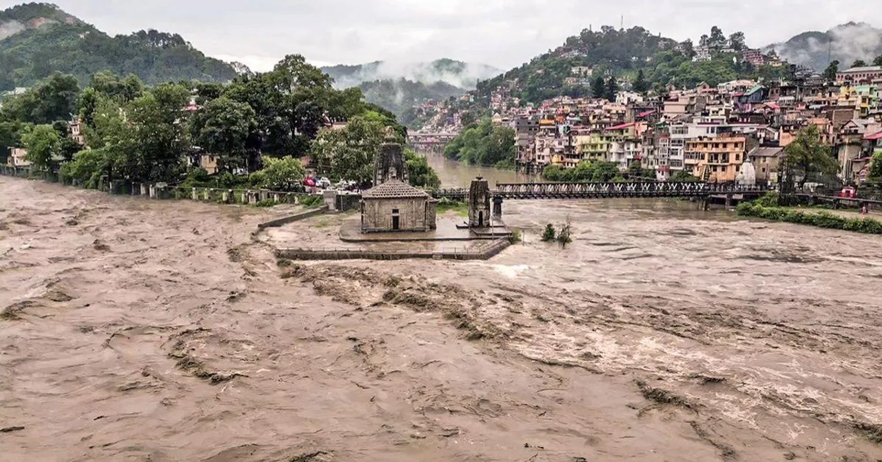 Himachal in the Monsoon: A Traveller’s Guide to Staying Safe During Floods & Heavy Rains