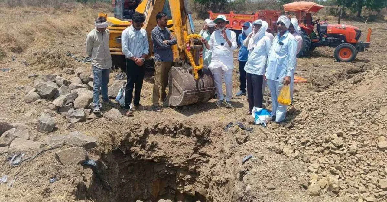 How 1.75 Lakh Soak Pits Are Helping Maharashtra’s Farmers Grow Crops Without Tankers