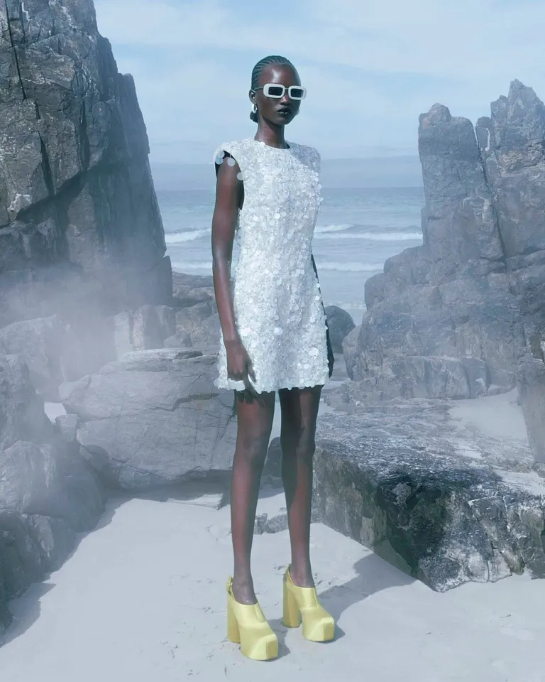 H&Mâ€™s latest innovation lets you love sequinsâ€“and the environment 