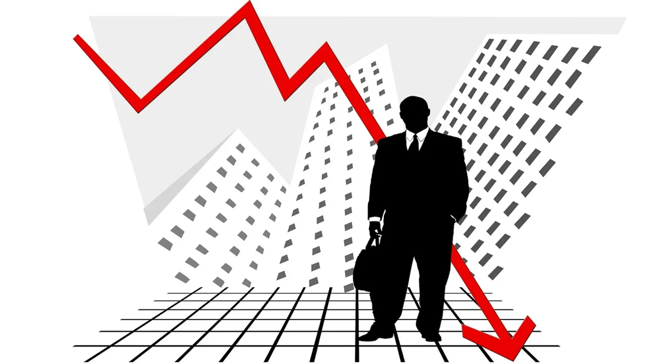nazara technologies, nazara tech stock price, nazara tech market cap, investors loses wealth in nazara tech, online gaming bill, rekha jhunjhunwala stake sell in nazara tech, नजारा टेक्नोलॉजी