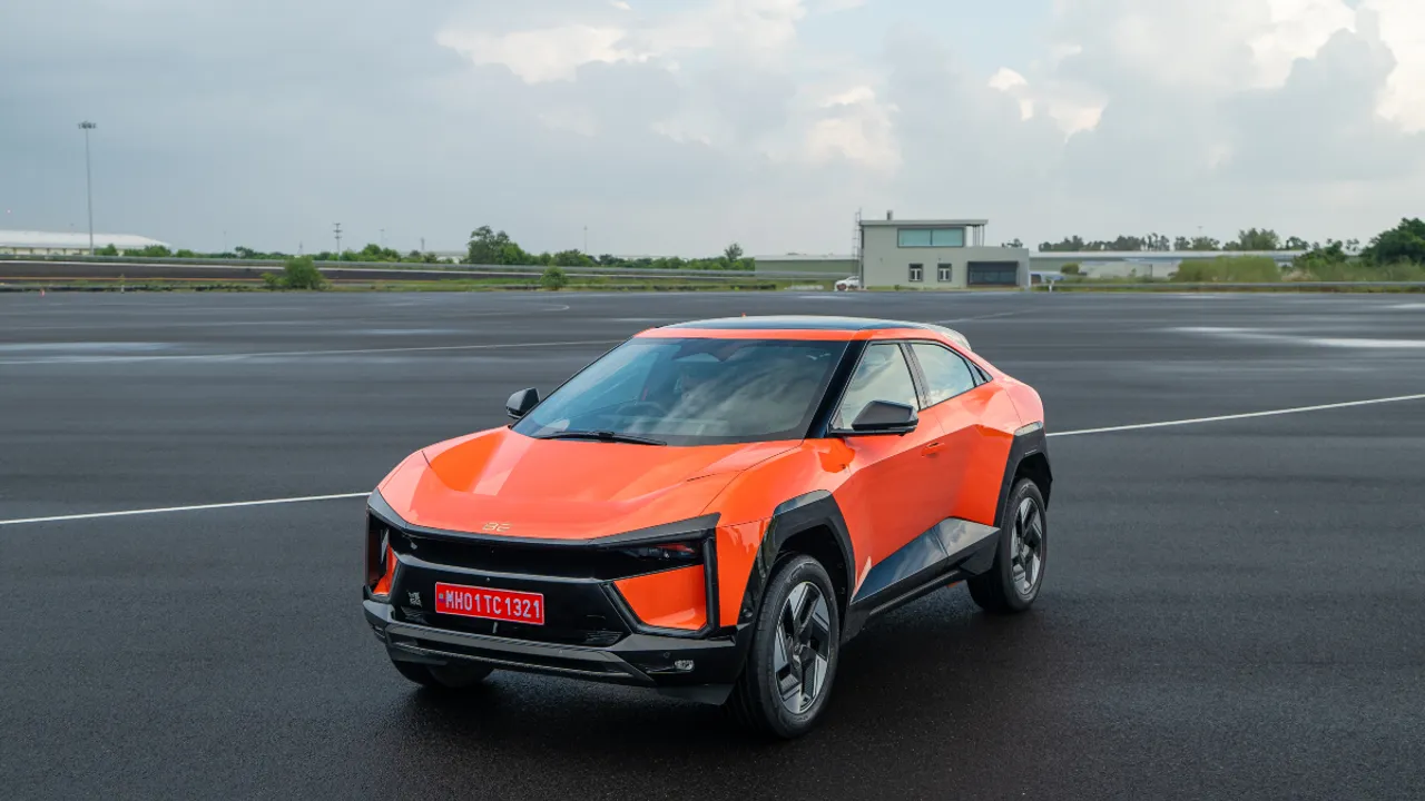  IndiGo vs Mahindra Electric, 6E trademark dispute, IndiGo trademark case, Mahindra BE 6E, ट्रेडमार्क विवाद, IndiGo 6E केस, Mahindra Electric SUV, बौद्धिक संपदा विवाद, BE 6E लॉन्च