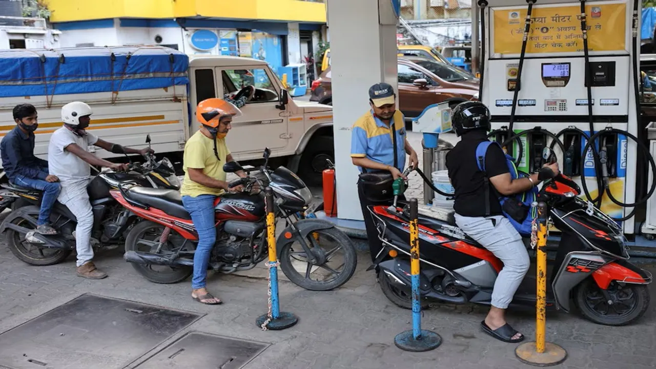 Delhi vehicle fuel ban, overage vehicle refuelling stop, ANPR cameras Delhi petrol pumps, diesel vehicles 10 years old ban, petrol vehicles 15 years old ban