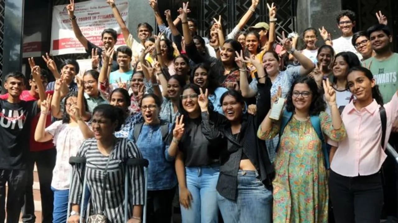UP Board Result Express Photo representative