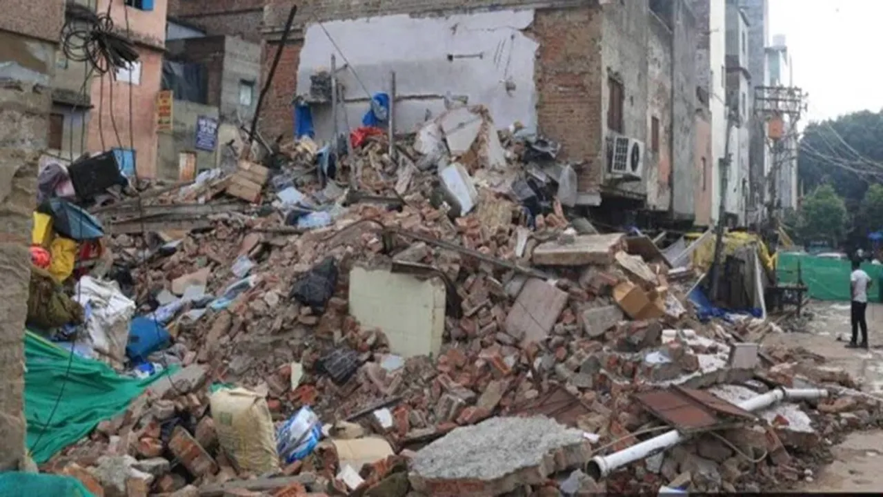 Delhi Building collapse