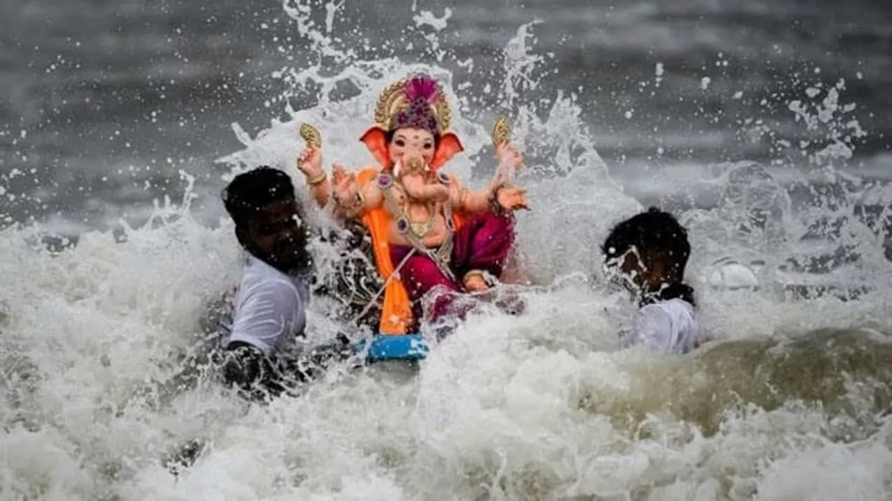 Ganapati Visarjan 2025