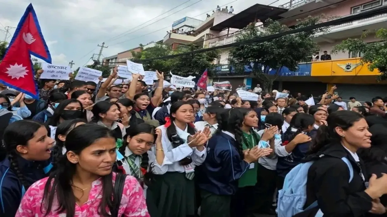 nepal gen z protest, नेपाल जेन जेड प्रोटेस्ट, नेपाल सोशल मीडिया बैन, नेपाल फेसबुक बैन, नेपाल यूट्यूब बैन, नेपाल ट्विटर बैन, नेपाल भ्रष्टाचार विरोध प्रदर्शन, काठमांडू में युवा प्रदर्शन, नेपाल संसद झड़प, नेपाल कर्फ्यू खबर, नेपाल सरकार का दमन, नेपाल इंटरनेट यूजर्स विरोध, नेपाल पुलिस आंसू गैस प्रदर्शन, नेपाल सोशल मीडिया कानून, नेपाल सेंसरशिप विरोध, जेन जेड क्रांति नेपाल