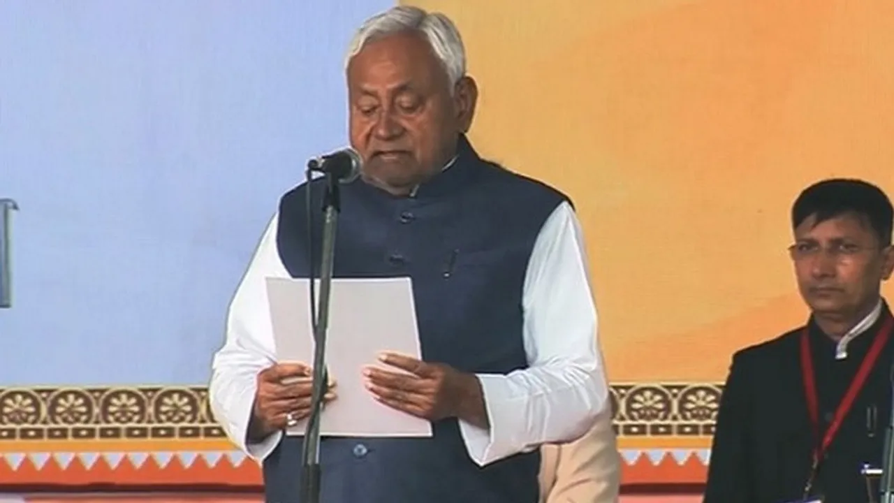 Nitish Kumar taking oath as Bihar Chief Minister with PM Modi and Amit Shah present