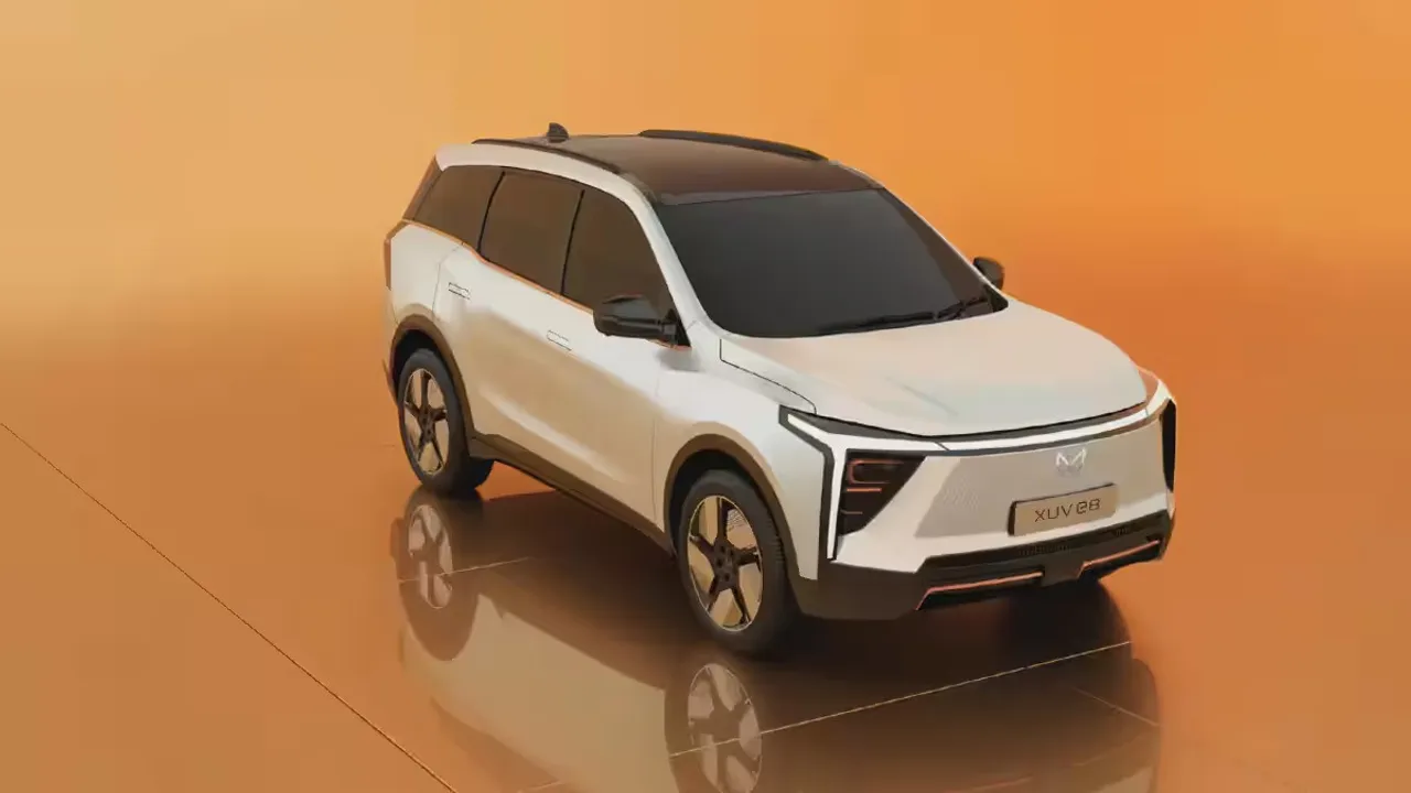 Mahindra XUV e8