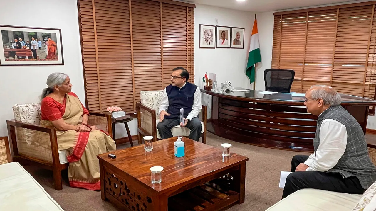 Income tax relief, CII budget recommendations, MNREGA wage increase, tax relief for common people, increase in MNREGA wages, CII memorandum, budget 2024-25 recommendations, PM Kisan scheme increase, capital gains tax rationalization, corporate tax suggestions, सीआईआई बजट सिफारिशें, आम लोगों के लिए कर राहत, मनरेगा मजदूरी वृद्धि, पीएम किसान योजना वृद्धि, पूंजीगत लाभ कर युक्तिकरण, कॉर्पोरेट कर सुझाव