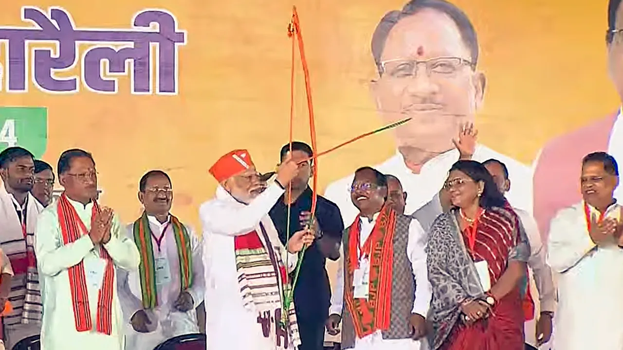 PM Modi in Chhattisgarh Rally, inheritance tax controversy, Sam Pitroda, विरासत पर टैक्स, विरासत कर, धार्मिक आरक्षण, reservation based on religion, SC, ST, OBC, Congress, BJP, Congress Manifesto, inheritance tax, Narendra Modi, PM Modi Election Rally, Modi in Ambikapur, Modi in Chhattisgarh, Modi on Rahul Gandhi, मोदी के निशाने पर राहुल गांधी, मोदी के निशाने पर कांग्रेस, कांग्रेस घोषणा पत्र पर मोदी का हमला