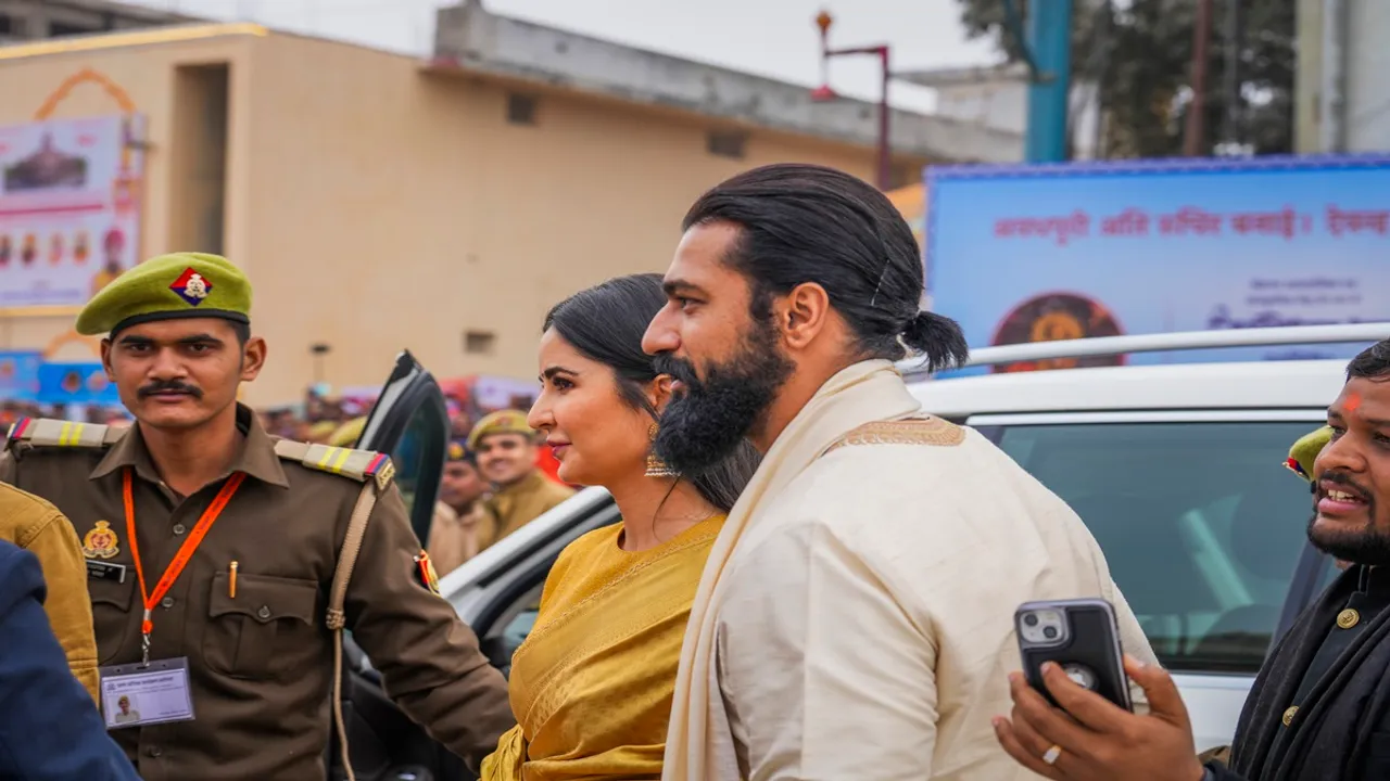 vicky kaushal in Ayodhya