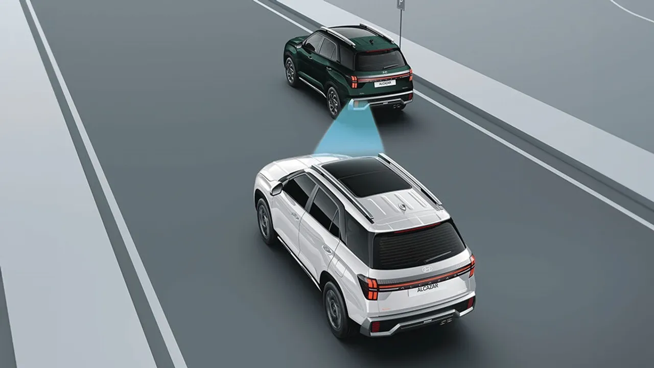 Hyundai alcazar SUV 13