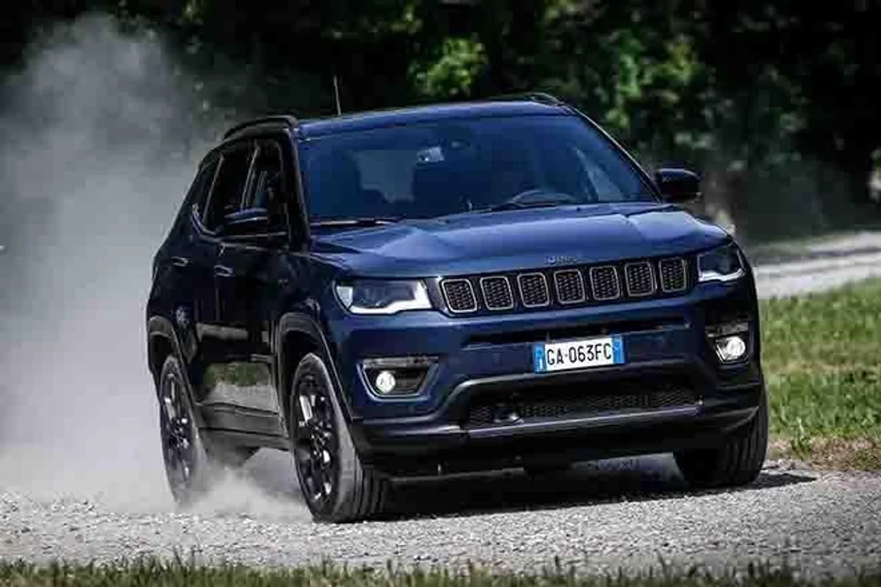Jeep Compass फेसलिफ्ट से उठा पर्दा, नए इंजन के साथ होंगे ये फीचर्स