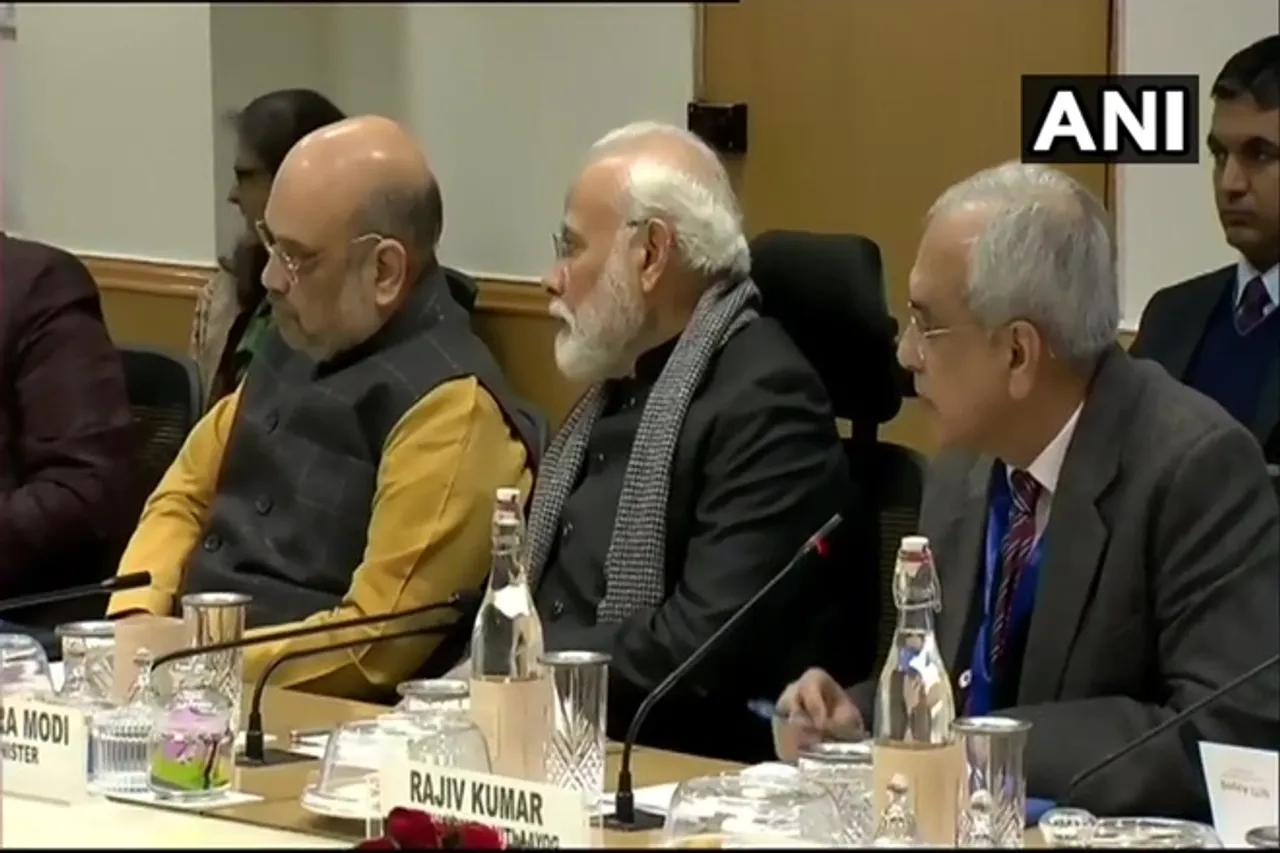 budget 2020 prime minister narendra modi chairs meeting with economists and experts ahead of budget