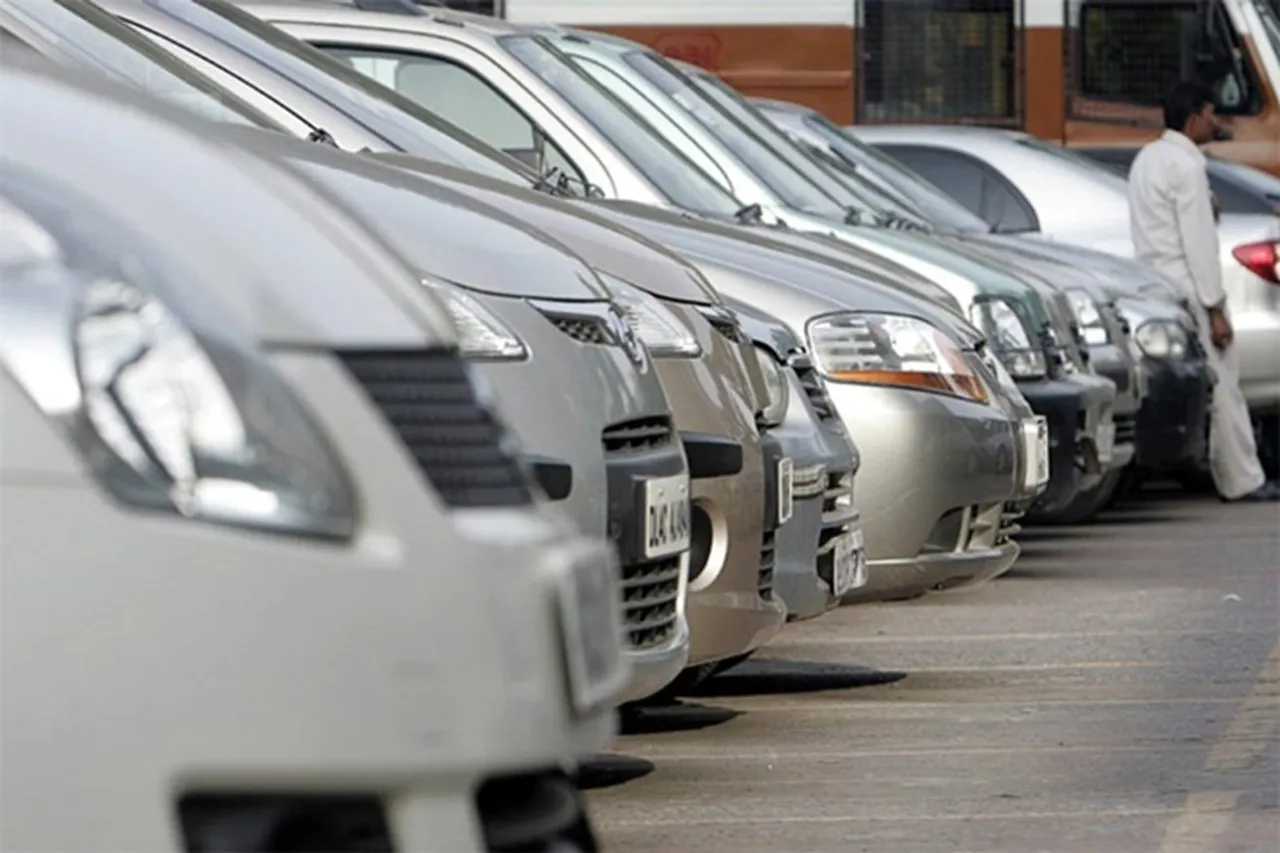 GST hike on used cars, used car GST rate 18%, GST on used car margin value, used car GST rules India, GST for used car dealers, olx, olx used cars, olx offline, olx cars, olx latest news in hindi, business news in hindi