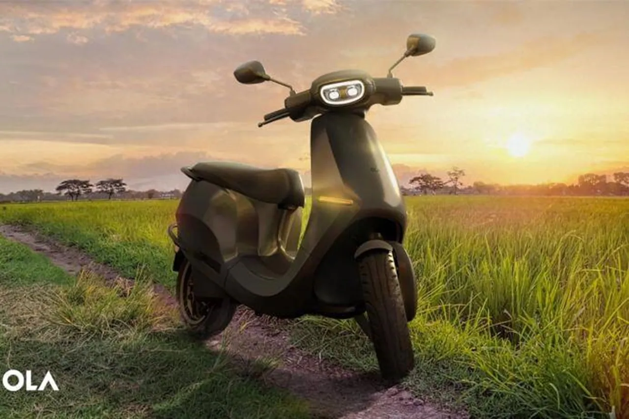 Ola Electric Scooter: सिर्फ 499 रुपये में बुक होगा ओला का ई-स्कूटर! Ather 450X, TVS iQube को देगा कड़ी टक्कर