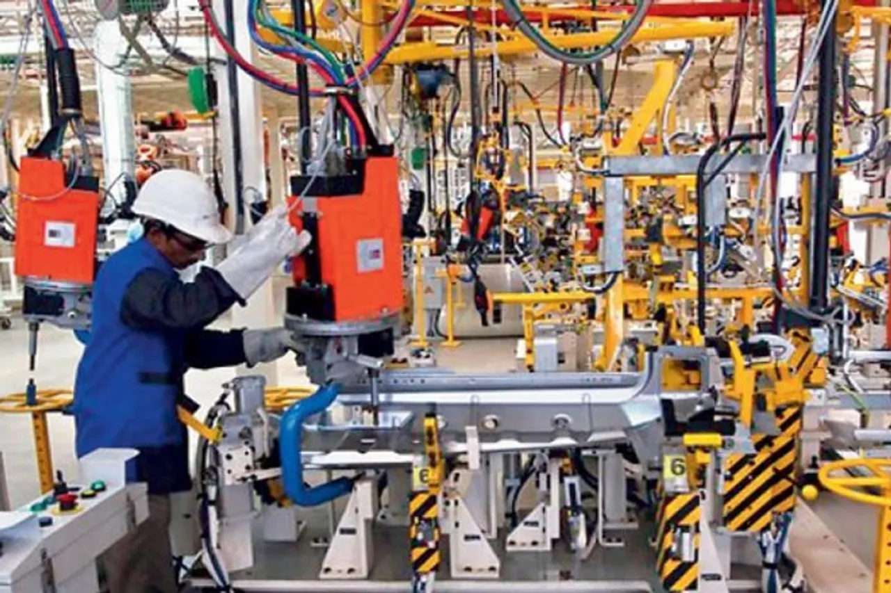 manufacturing PMI, manufacturing output, core industries