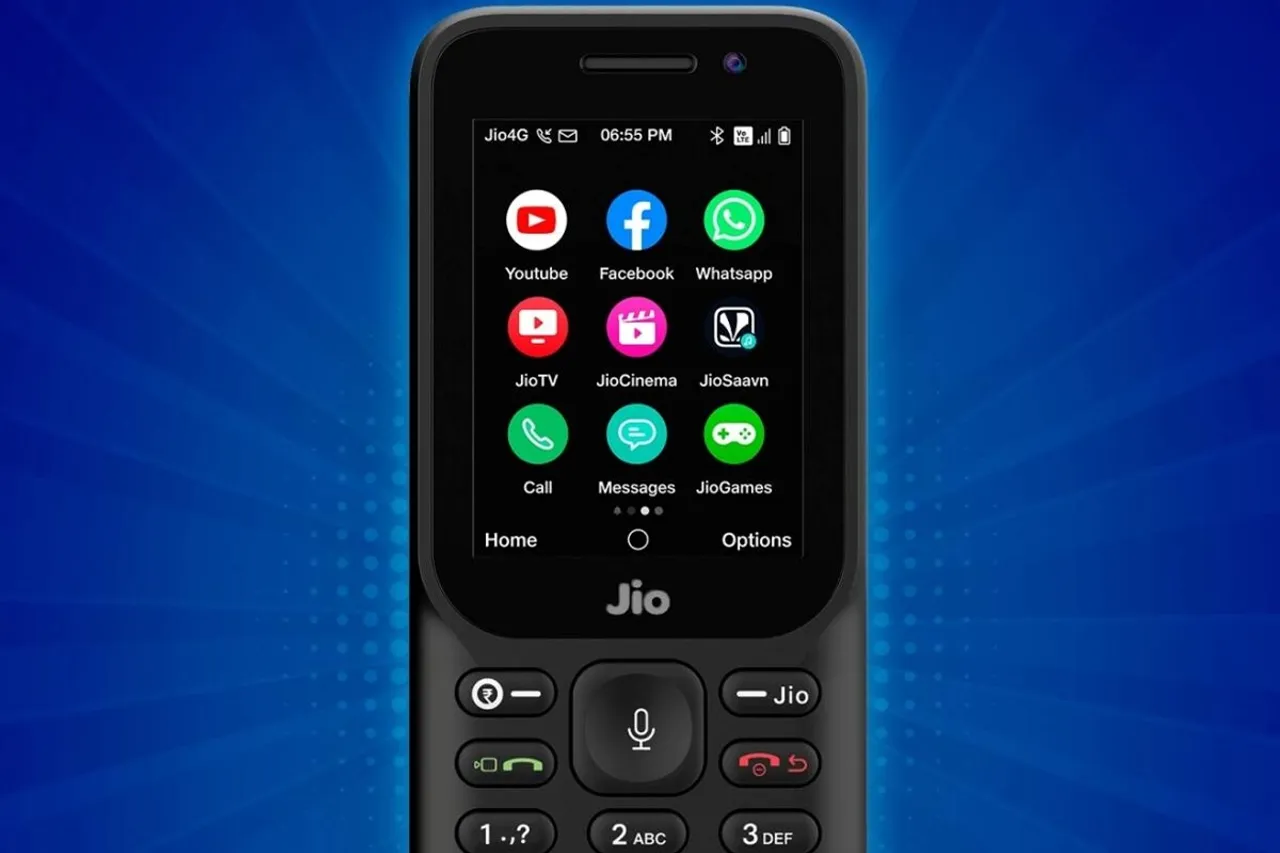 reliance jio with reliance foundation offers free 300 voice calling-minutes for jiophone users and buy one get-one recharge