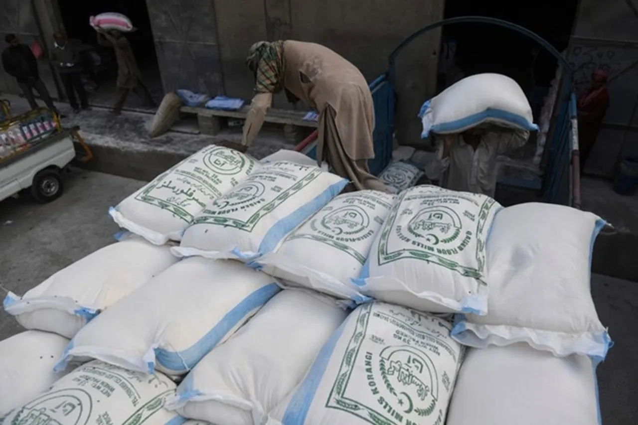 Wheat flour crisis in pakistan, know actual reasons and what measures imran khan government is taking 