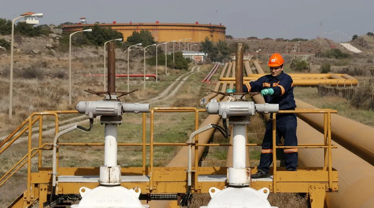 21 bids for 5 city gas licences in bidding for for development of CGD Network to provide access to natural gas says PNGRB