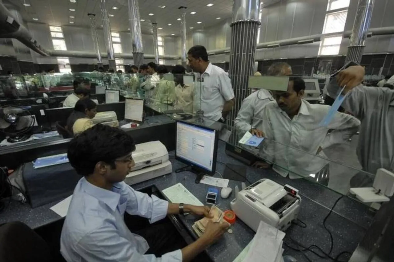 check here bank holidays in august 2021 and schedule accordingly works related to banking services